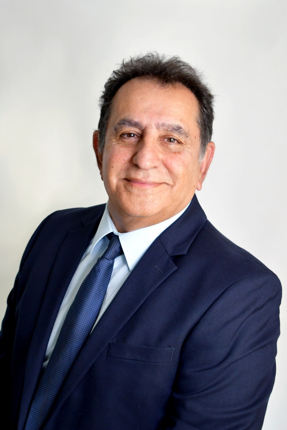 Robb Shirazi